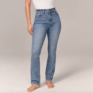 A&F Curve Love Jean